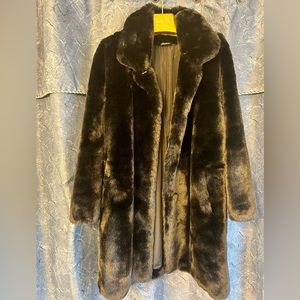 Faux fur coat size small EUC